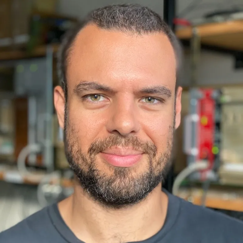 Picture of Converter Control alumnus Diogo